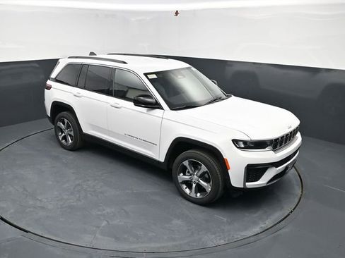 New 2026 Jeep Grand Cherokee Limited image 43