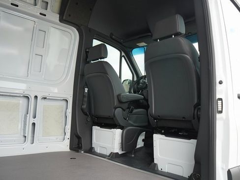 New 2025 Mercedes-Benz Sprinter 2500 image 22