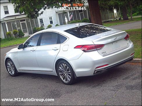 Used 2015 Hyundai Genesis 3.8 image 25