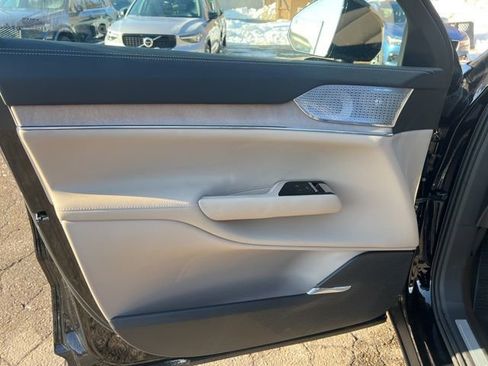 New 2025 Volvo EX90 Ultra w/ Protection Package Premier image 24