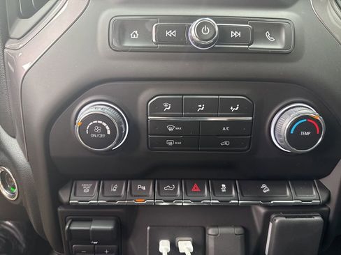 Used 2024 Chevrolet Silverado 2500 Custom w/ Custom Value Package image 10