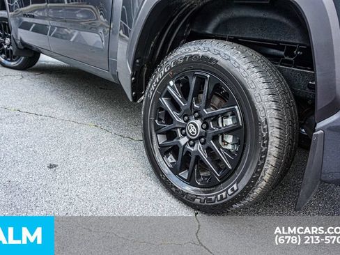 Used 2026 Toyota Tundra Limited AWD/4WD image 16