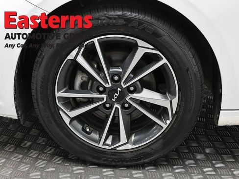 Used 2024 Kia Forte LXS image 32