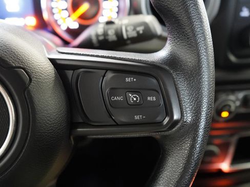 Used 2021 Jeep Wrangler Unlimited Sport AWD/4WD image 32