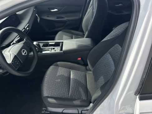 New 2026 Nissan Sentra SV image 17