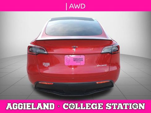 Used 2023 Tesla Model Y Performance image 5