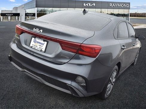 Certified 2023 Kia Forte LXS image 3