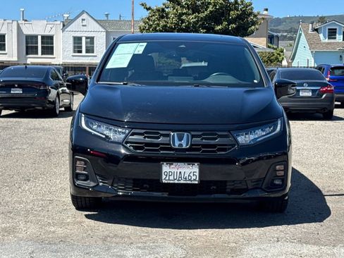 Certified 2025 Honda Odyssey Sport-L image 9