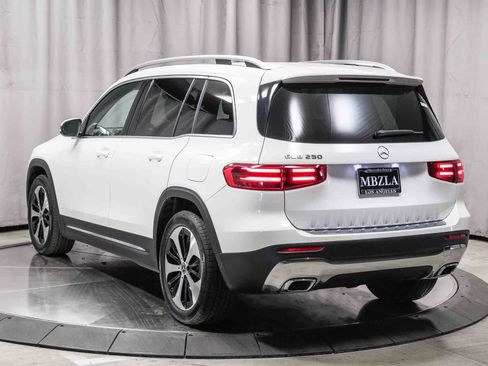 Certified 2026 Mercedes-Benz GLB 250 image 2