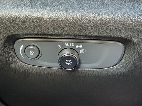 Used 2022 Chevrolet Traverse High Country image 23