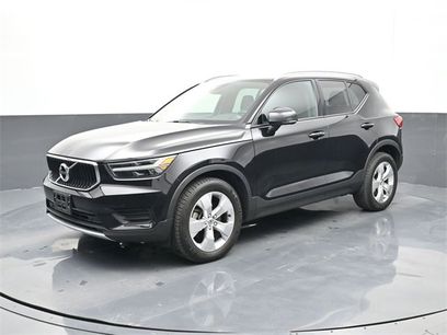 Used 2020 Volvo XC40 T4 Momentum