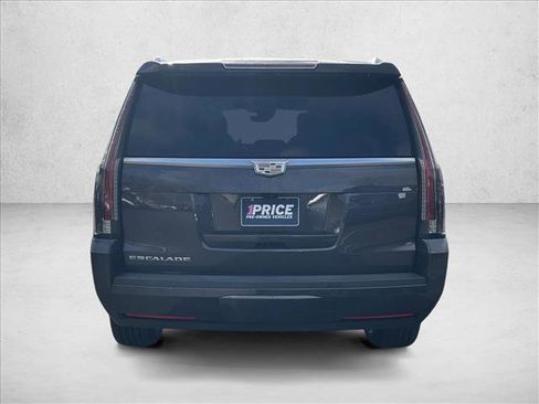 Used 2018 Cadillac Escalade Platinum image 6