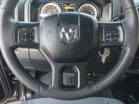 Used 2018 RAM 2500 Tradesman w/ Chrome Appearance Group image 17