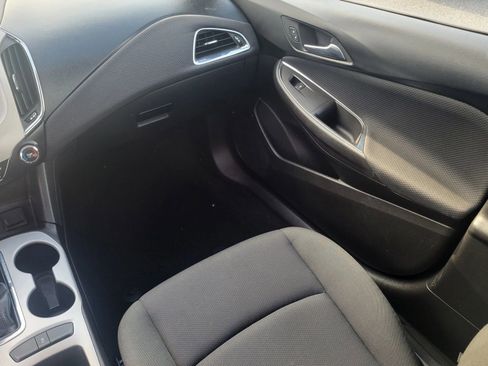 Used 2016 Chevrolet Cruze LS image 11