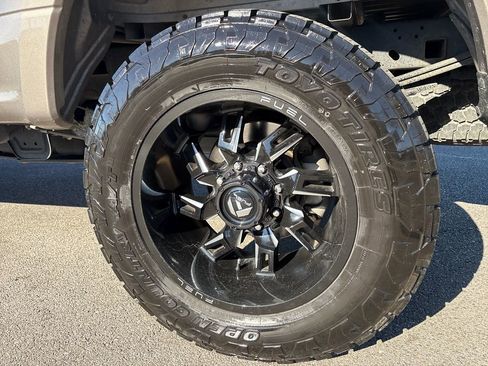 Used 2018 Ford F250 XLT w/ XLT Premium Package image 22