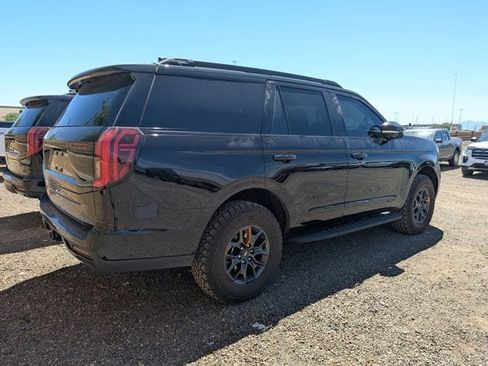 Used 2025 Ford Expedition Tremor image 6