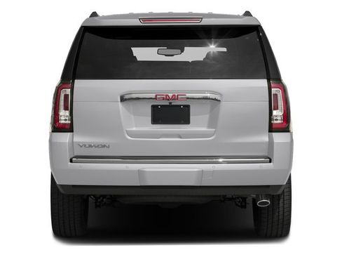 Used 2018 GMC Yukon Denali w/ Enhanced Security Package AWD/4WD image 8