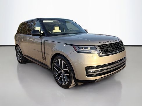 Used 2025 Land Rover Range Rover SE image 7