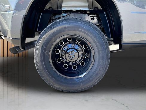 New 2026 RAM 3500 Big Horn AWD/4WD image 35