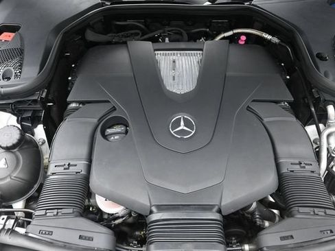Used 2020 Mercedes-Benz E 450 4MATIC Wagon image 31