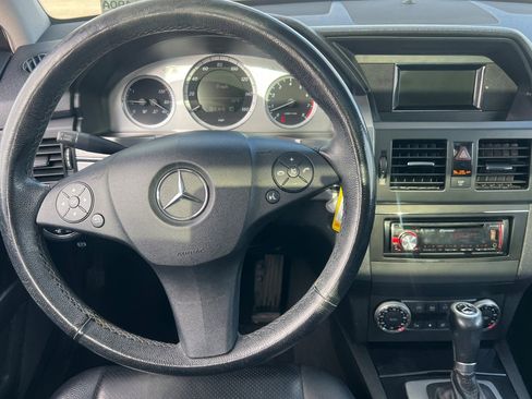 Used 2010 Mercedes-Benz GLK 350 4MATIC image 11