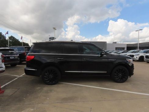 Used 2020 Lincoln Navigator Reserve w/ Equipment Group 208A Reserve AWD/4WD image 8