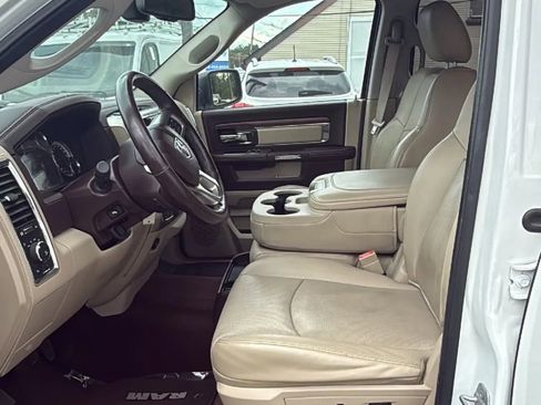 Used 2014 RAM 1500 Laramie image 11