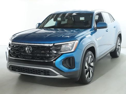 Certified 2024 Volkswagen Atlas Cross Sport SE AWD/4WD image 1