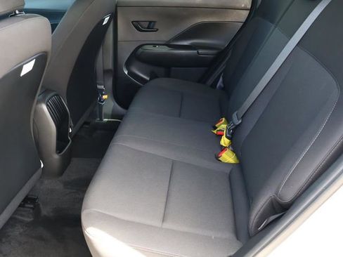 Used 2026 Hyundai Kona SE image 18