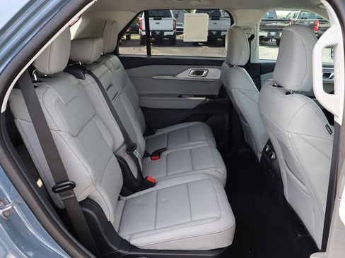 New 2026 Ford Explorer Active AWD/4WD image 31