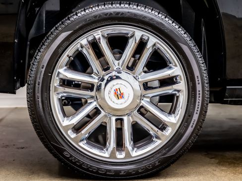 Used 2014 Cadillac Escalade Platinum image 38