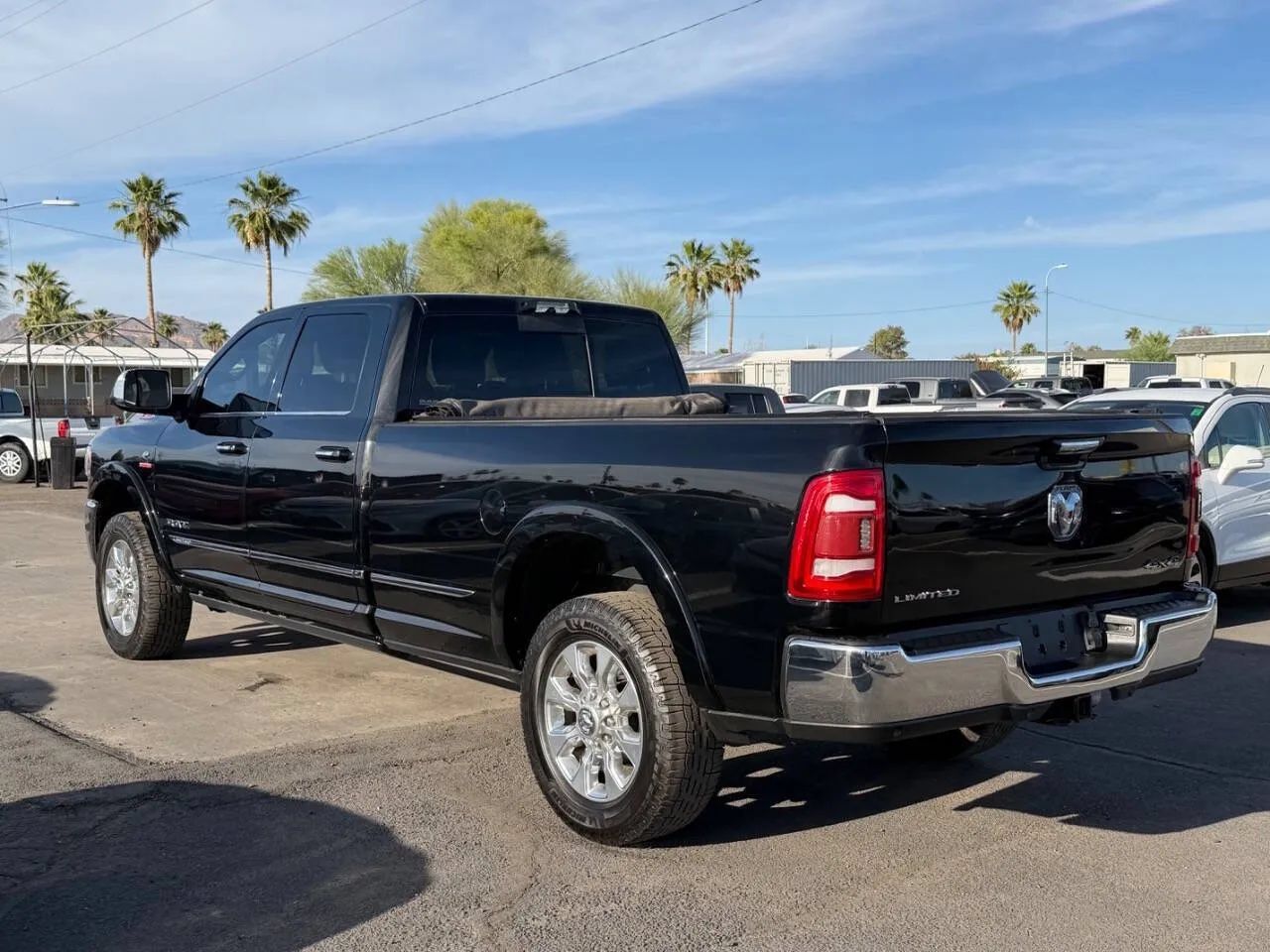 Used 2022 RAM 3500 Limited w/ Towing Technology Group AWD/4WD image 5