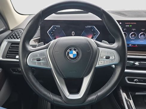 Used 2023 BMW X7 xDrive40i AWD/4WD image 9