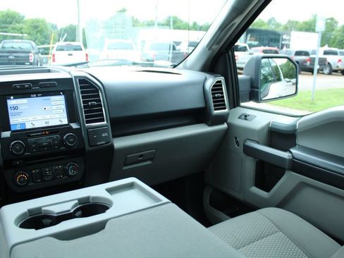 Used 2016 Ford F150 XLT w/ Equipment Group 302A Luxury AWD/4WD image 16