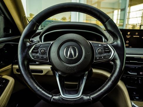 Used 2023 Acura MDX SH-AWD image 15