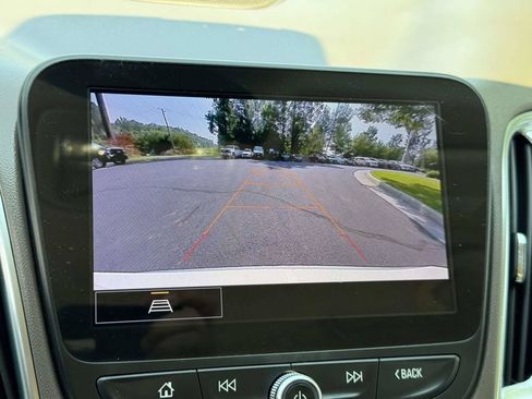 Used 2024 Chevrolet Malibu LT FWD image 5