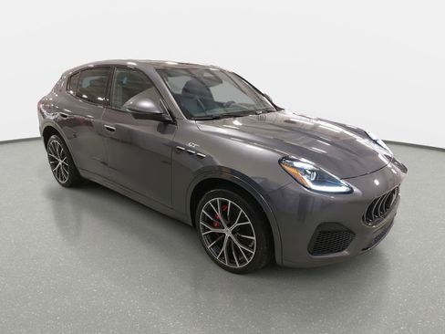 Used 2023 Maserati Grecale GT image 3