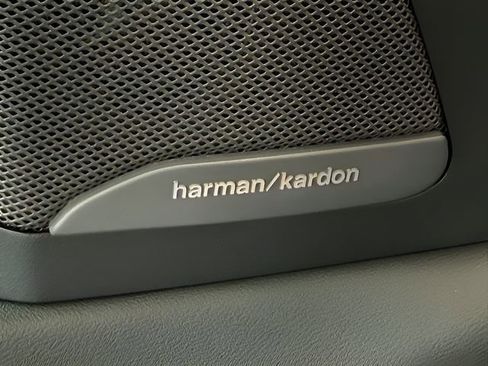 Used 2026 BMW X7 xDrive40i image 18