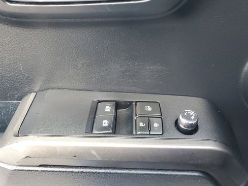 Used 2018 Toyota Tacoma TRD Off-Road image 18