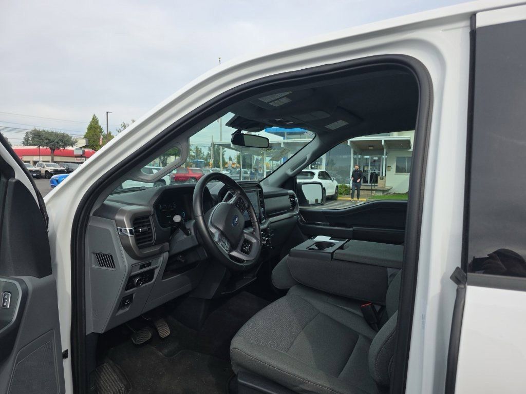 Used 2025 Ford F150 XLT w/ Equipment Group 301A Standard AWD/4WD image 11