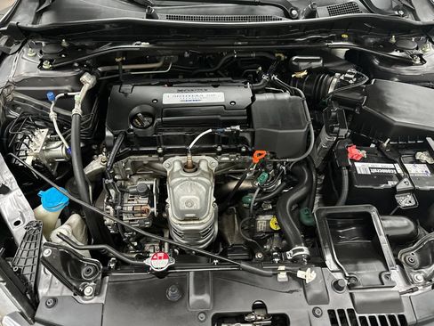 Used 2015 Honda Accord Sport image 11