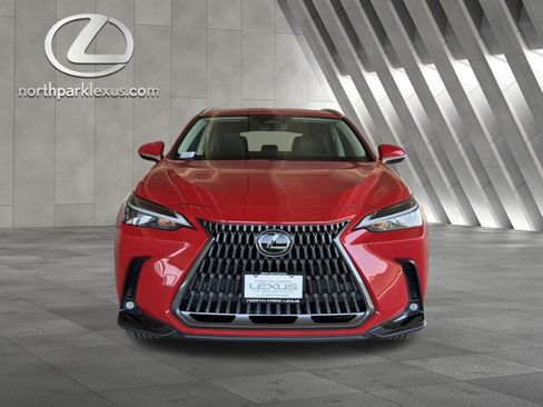 Certified 2024 Lexus NX 250 FWD w/ Towing Package (2000 Lbs) image 27