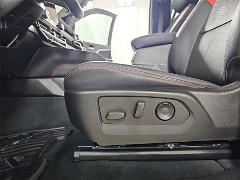 Certified 2023 Chevrolet Colorado Z71 w/ Z71 Convenience Package 2 image 33