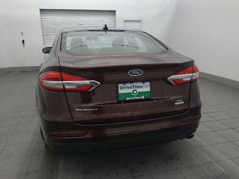 Used 2019 Ford Fusion SE FWD image 6