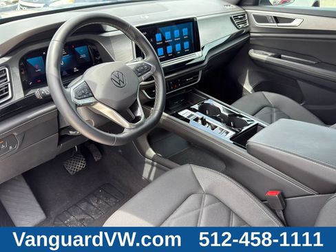 Used 2024 Volkswagen Atlas Cross Sport SE FWD image 11