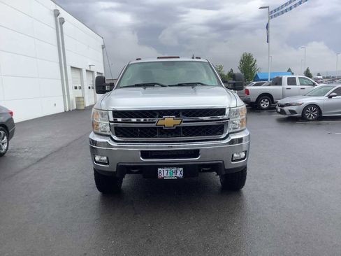 Used 2013 Chevrolet Silverado 2500 LT w/ Interior Plus Package AWD/4WD image 2