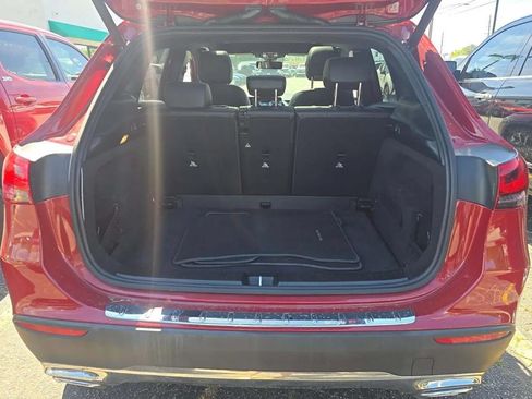Used 2021 Mercedes-Benz GLA 250 4MATIC w/ Premium Package image 53