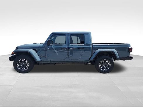 New 2026 Jeep Gladiator Sport AWD/4WD image 17