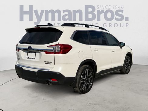 Used 2025 Subaru Ascent Limited AWD/4WD image 3