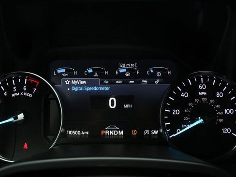 Used 2021 Ford Expedition XLT image 16